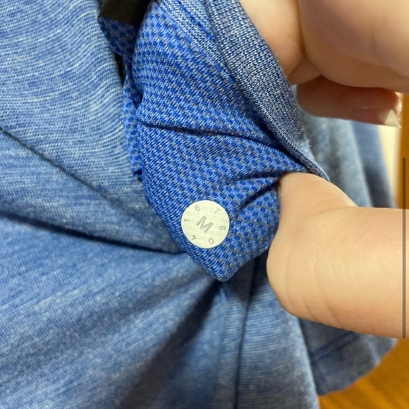 Lululemon Athletic T-Shirt Size Medium - Picture 3 of 5